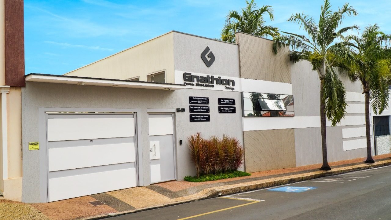 Fachada da Clínica Gnathion na Avenida 4, Rio Claro